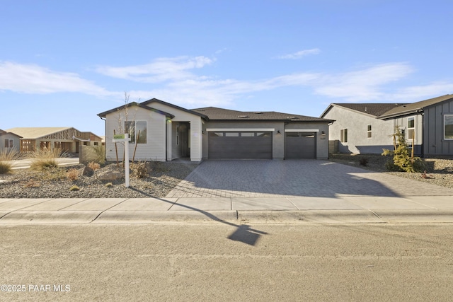 view of front of house featuring a garage