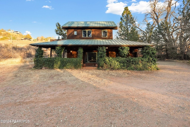 view of front of property with covered porch