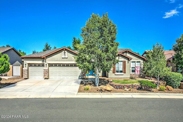 1556 Bainbridge Ln, Chino Valley, AZ 86323 - view of front of house featuring a garage