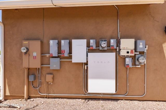 26455 N Bull Snake Rd, Paulden, AZ 86314 - detailed view of stucco siding and related energy utilities