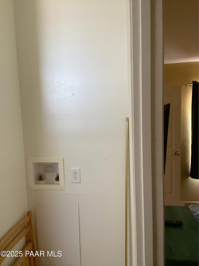 54683 N El Portal Ln, Seligman, AZ 86337 - laundry room with laundry area and hookup for a washing machine
