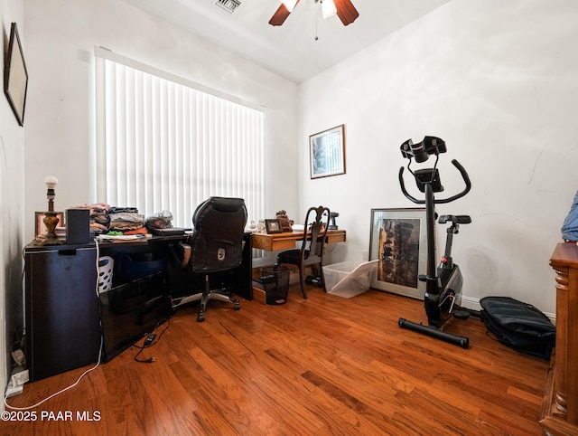 22891 S Lakewood Dr, Yarnell, AZ 85362 - office space featuring ceiling fan and wood finished floors