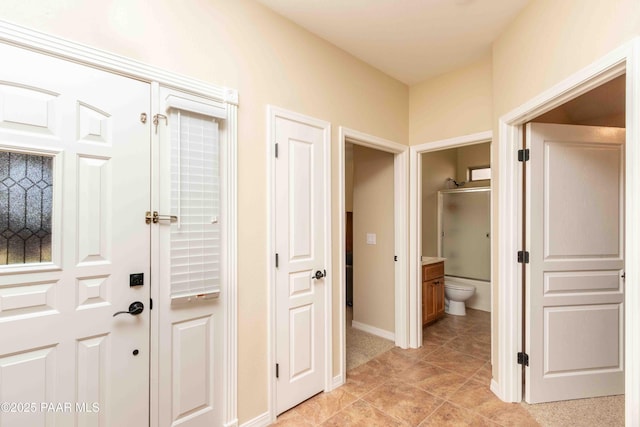 12933 Ponce St, Dewey-Humboldt, AZ 86327 - hall with light tile patterned flooring