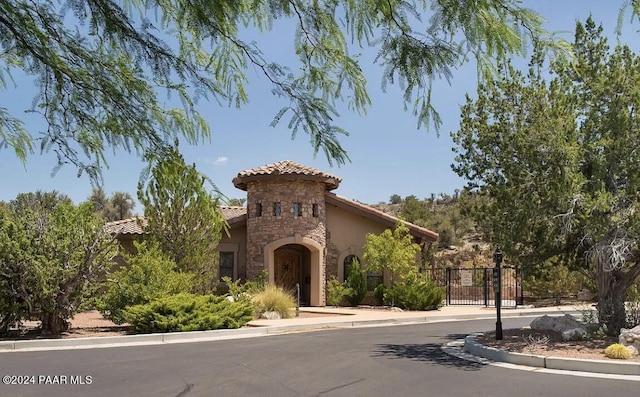 view of mediterranean / spanish-style home