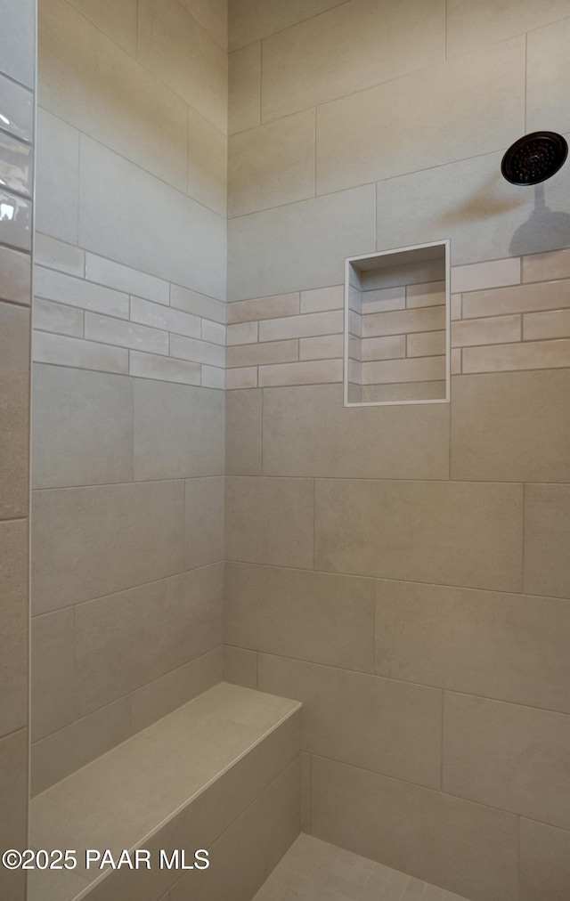 1438 W Anne Marie Dr, Chino Valley, AZ 86323 - full bath with a tile shower