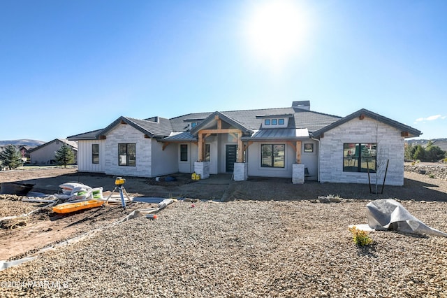 view of modern inspired farmhouse