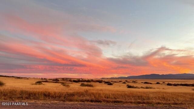 Listing photo 2 for 10692 E Stallion Way, Prescott Valley AZ 86315