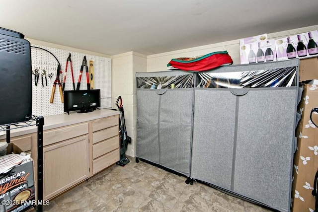 237 Creekside Cir Unit C, Prescott, AZ 86303 - view of walk in closet