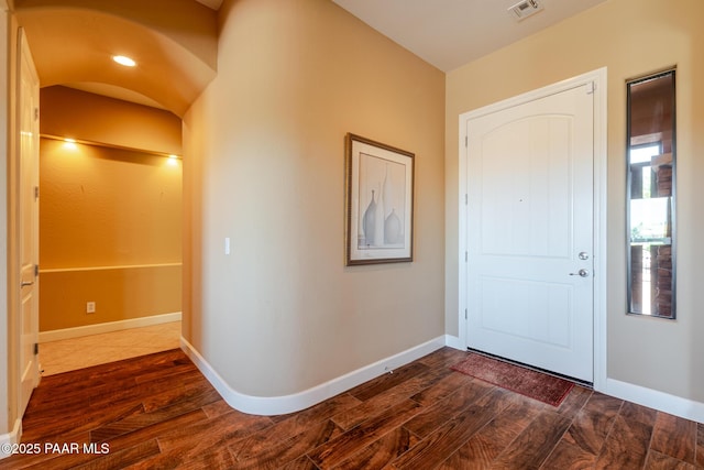 1646 Constable St, Prescott, AZ 86301 - foyer entrance with dark wood-style flooring
