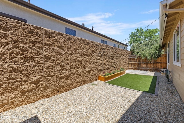 7070 E Lantern Ln, Prescott Valley, AZ 86314 - view of yard featuring a patio
