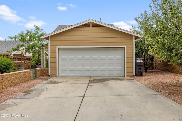 7070 E Lantern Ln, Prescott Valley, AZ 86314 - garage with concrete driveway
