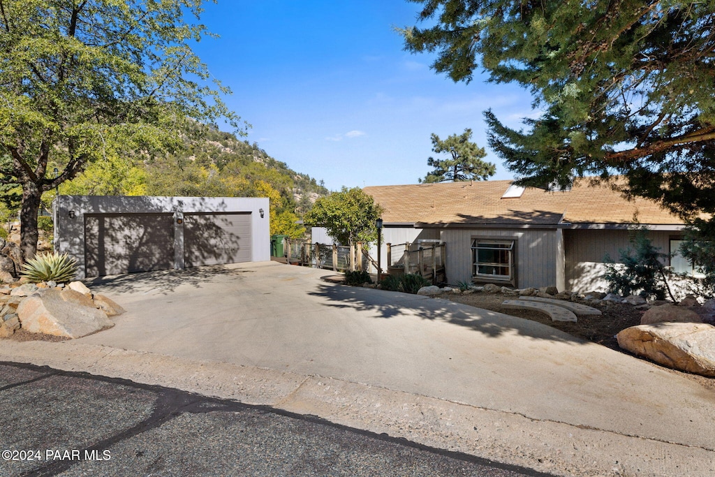 view of front of home featuring a garage