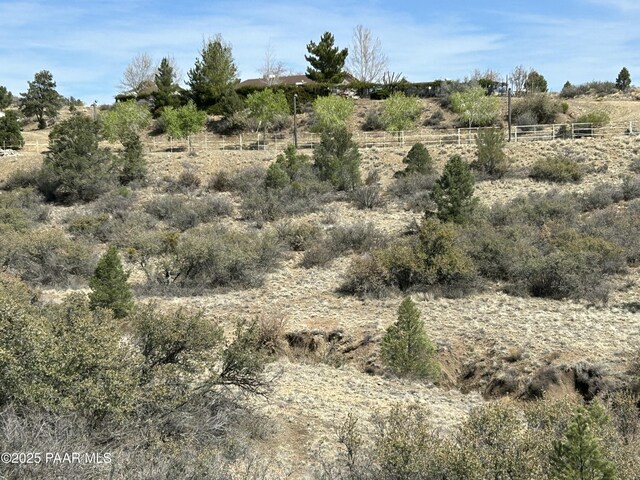 16776 W Trap Rd, Peeples Valley, AZ 86332