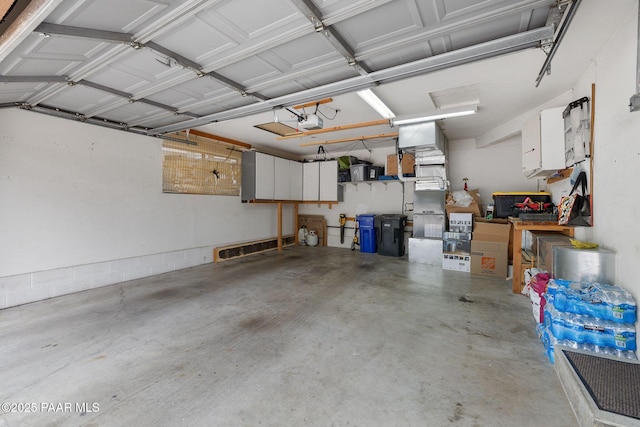 1210 Tanglewood Rd, Prescott, AZ 86303 - garage featuring a garage door opener