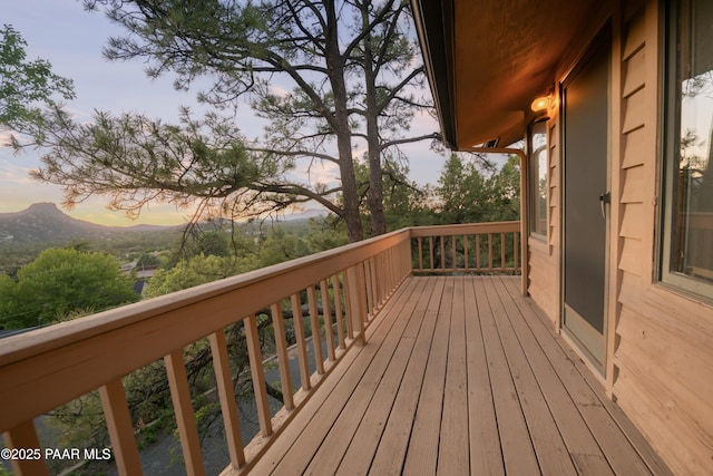 1104 Country Club Dr, Prescott, AZ 86303 - wooden terrace featuring a mountain view