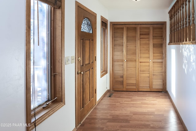 1104 Country Club Dr, Prescott, AZ 86303 - foyer entrance featuring light wood finished floors and baseboards