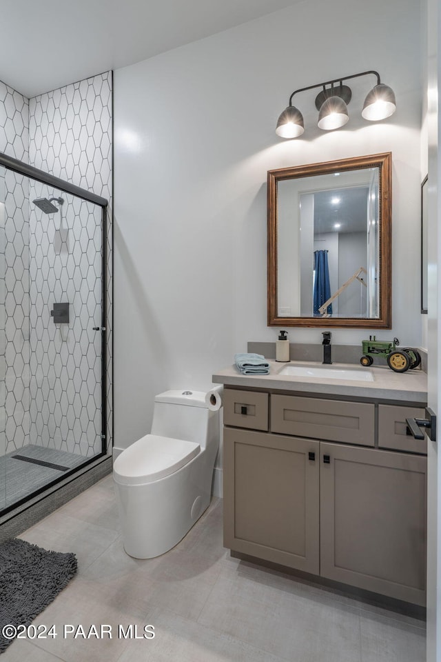 5535 W Corliss Cir, Prescott, AZ 86305 - full bath featuring a stall shower, toilet, and vanity