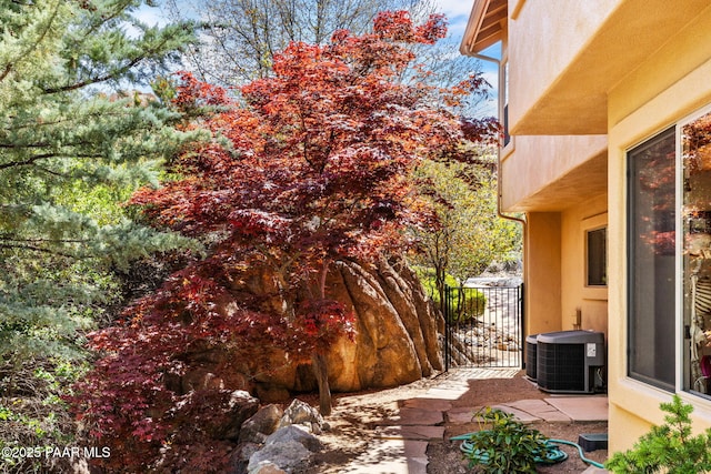 4710 Echo Canyon Pl, Prescott, AZ 86301 - view of yard featuring a gate and cooling unit