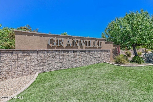 6582 E Farmstead Rd, Prescott Valley, AZ 86314 - community / neighborhood sign with a lawn