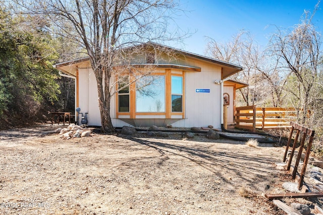 401 Valley Pl, Prescott, AZ 86301 - exterior space with fence