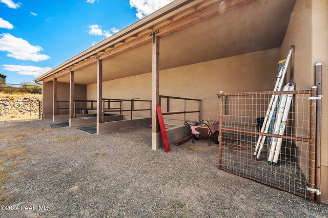 9757 N Heartland Dr, Prescott Valley, AZ 86315 - view of stable