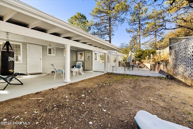 view of yard featuring a patio