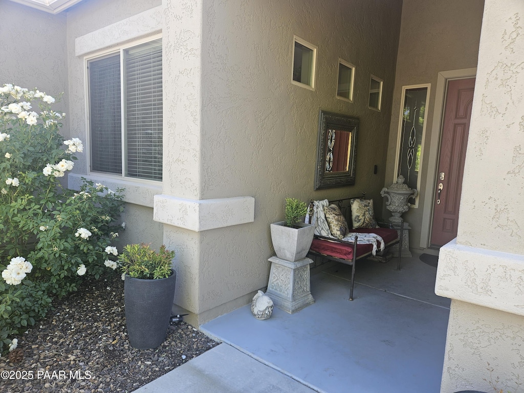 4198 N Pembroke St, Prescott Valley, AZ 86314 - entrance to property featuring stucco siding