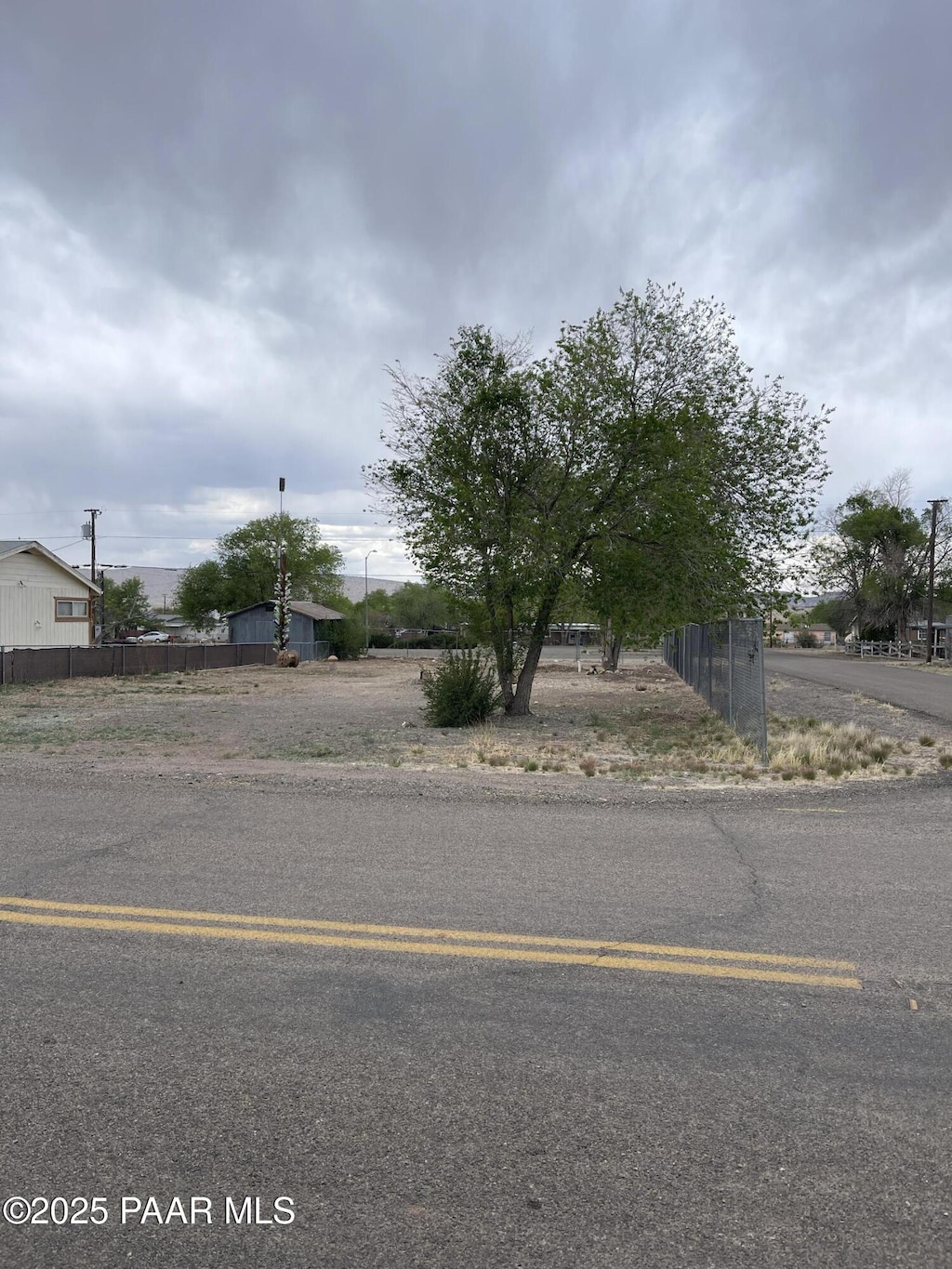 22550 Cedar St, Seligman, AZ 86337