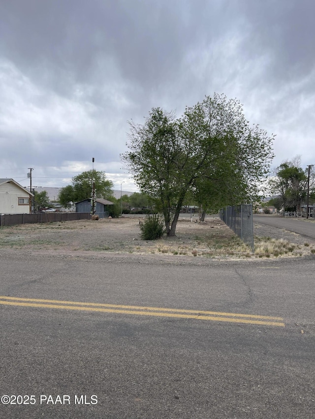 22550 Cedar St, Seligman, AZ 86337