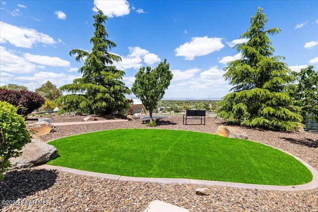 2360 W Bridle Path Rd, Prescott, AZ 86305 - view of green lawn