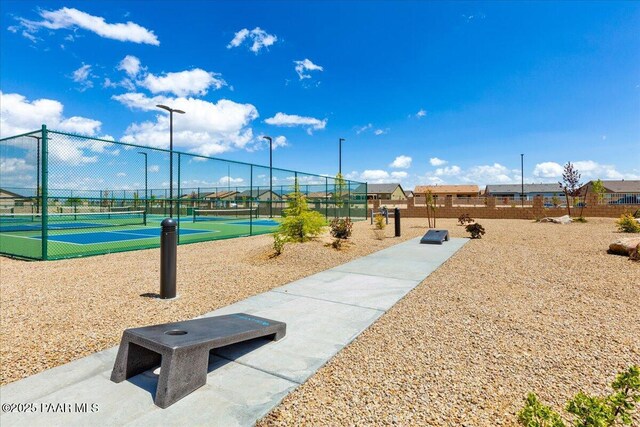 5510 N Foster Pl, Prescott Valley, AZ 86314 - surrounding community featuring a tennis court