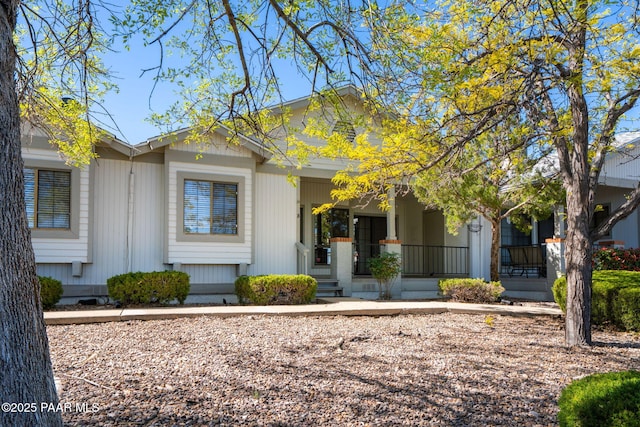 view of front of home featuring a porch
