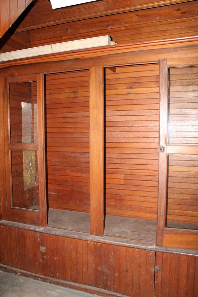 details with wooden walls