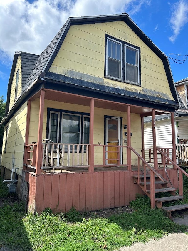 view of front of home featuring a porch