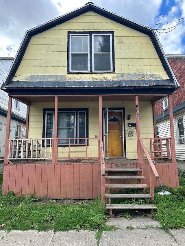 bungalow-style house with covered porch