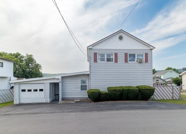 view of front facade featuring a garage