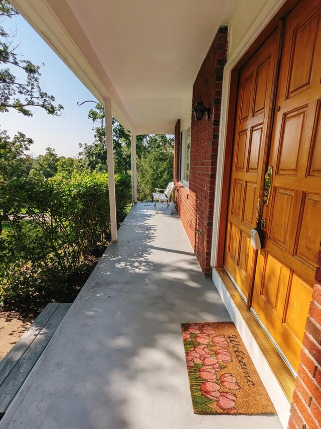 view of patio / terrace featuring covered porch