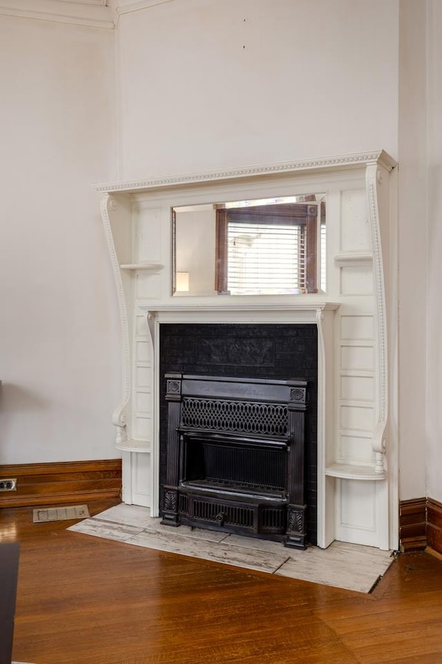 room details featuring hardwood / wood-style flooring