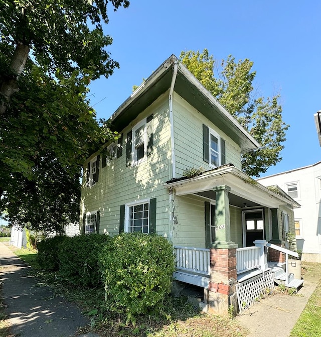 view of front of house with a porch