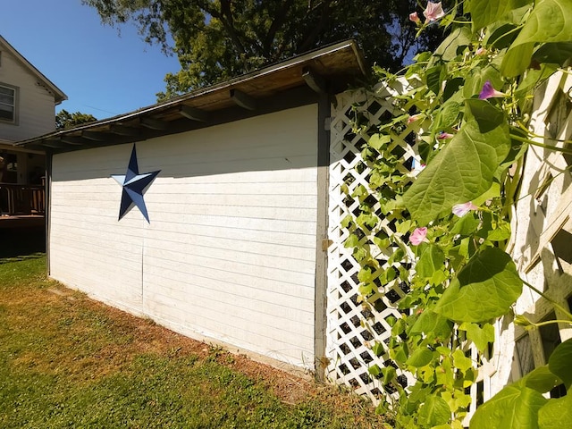 view of home's exterior