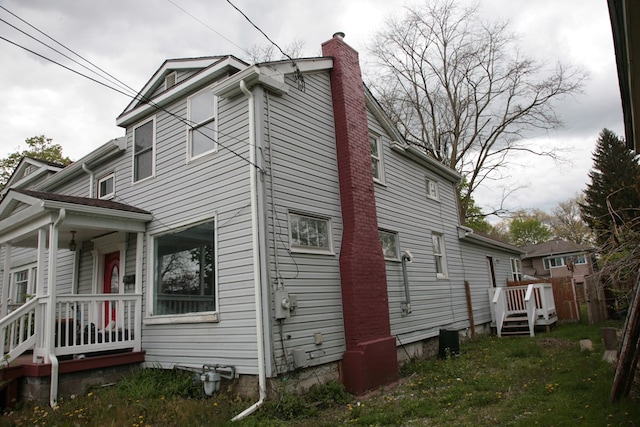 view of side of home