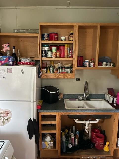 pantry with sink