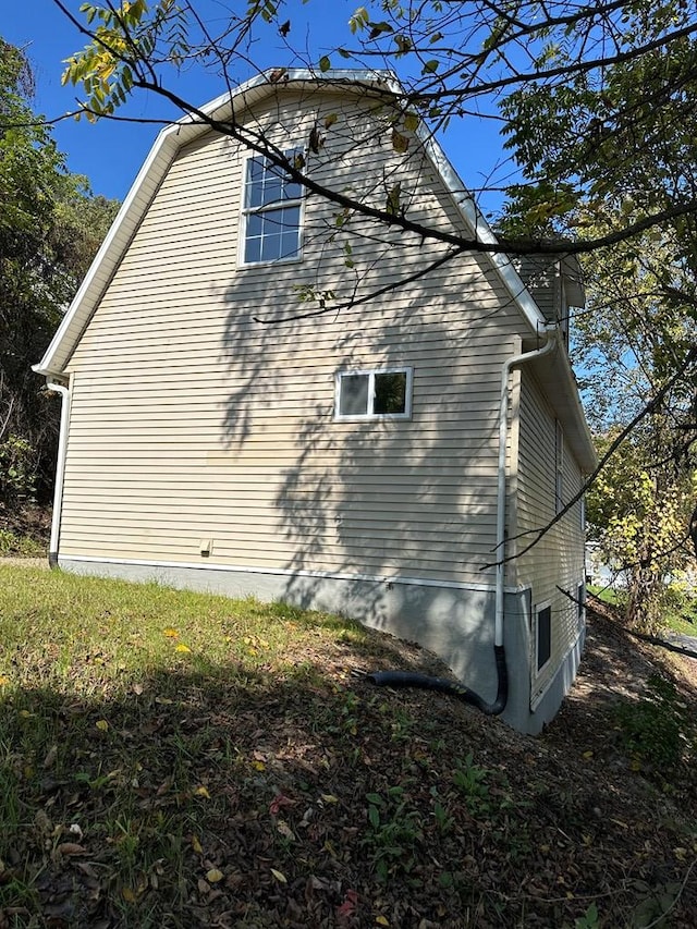 view of home's exterior