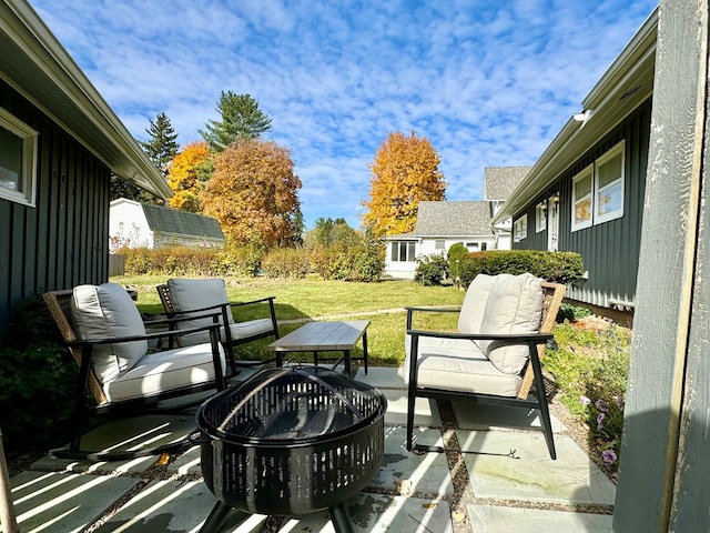 view of patio with outdoor lounge area