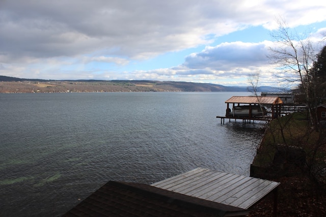 view of dock featuring a water view