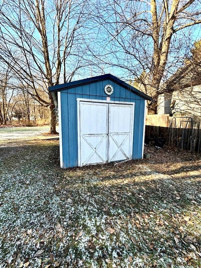 view of outdoor structure