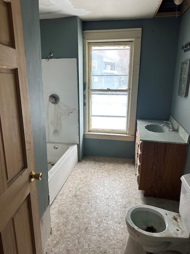 full bath with shower / washtub combination and vanity