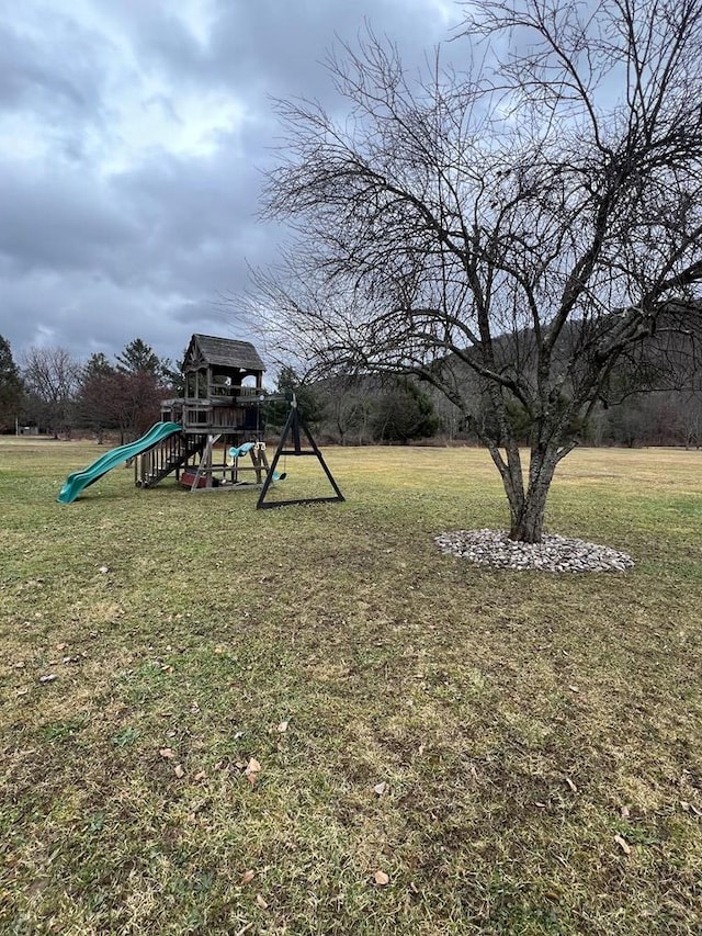 view of yard featuring a playground