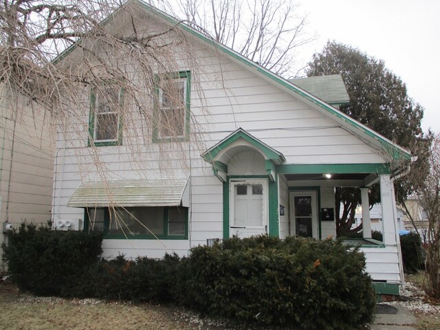 view of front of house