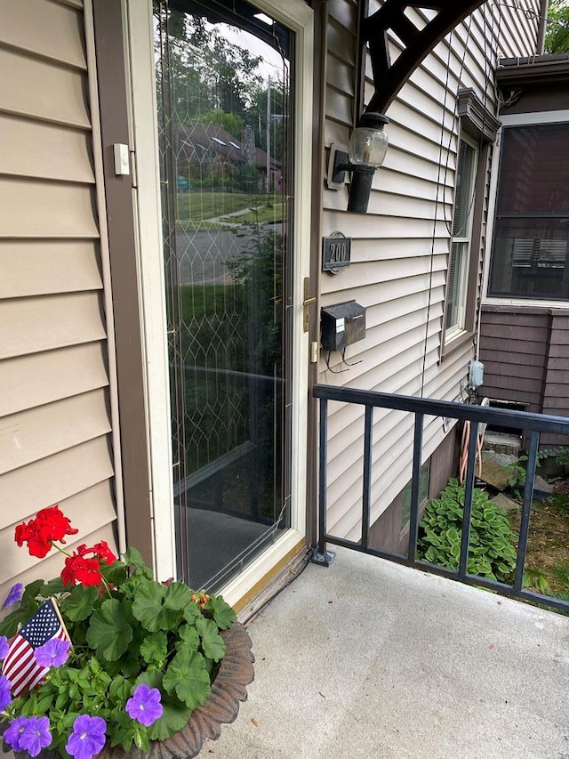 view of doorway to property